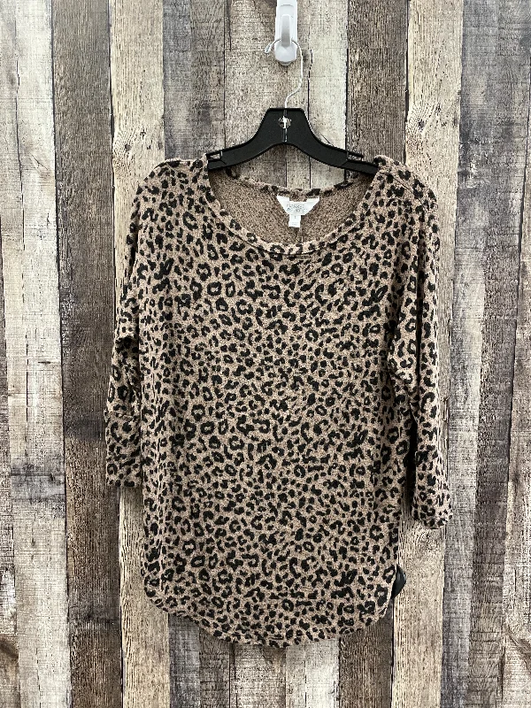 women's tops for those who want to add a touch of sophistication to their casual attireTop Long Sleeve By Market & Spruce In Animal Print, Size: S