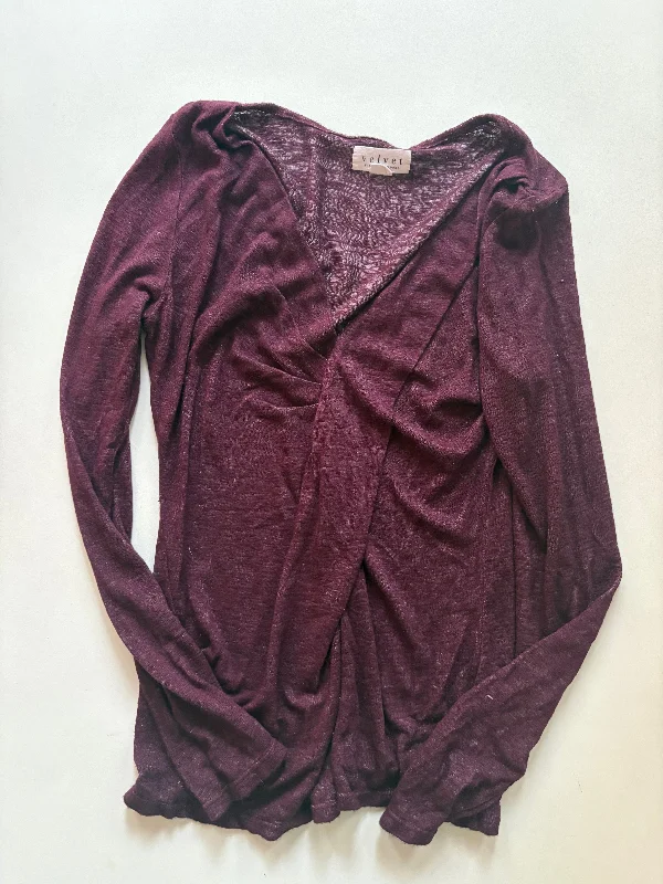 women's tops for relaxed weekendsTop Long Sleeve By Velvet In Maroon, Size: S