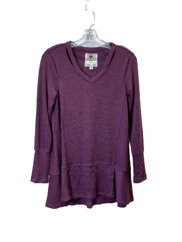 women's tops for those who want to wear versatile pieces that can be dressed up or downTop Long Sleeve By Cupio In Purple, Size: Sp