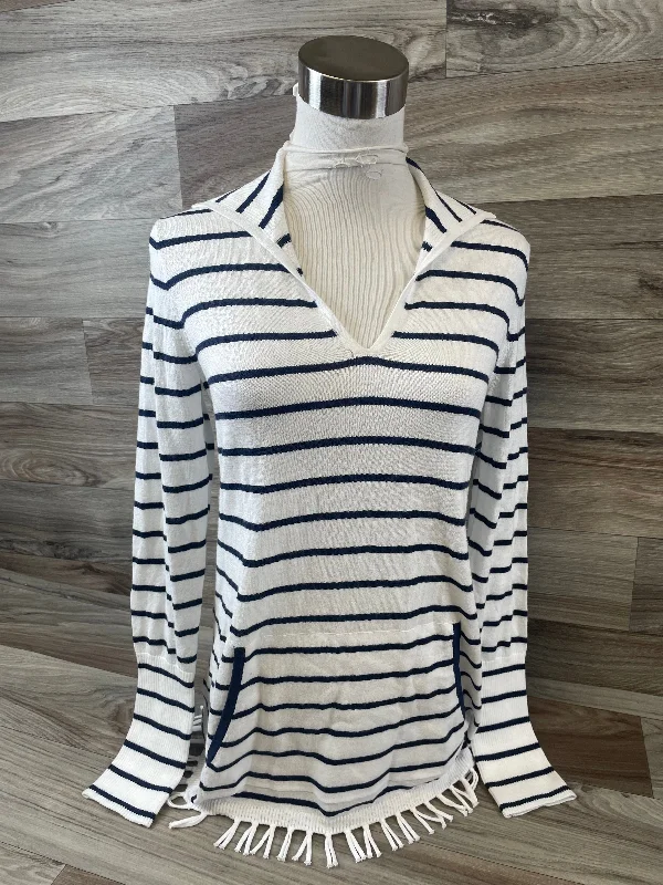 women's tops for those who want to make a fashion statementTop Long Sleeve Designer By Lilly Pulitzer In Blue & White, Size: Xs