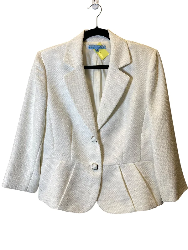 women's coats with pocketsBlazer By Antonio Melani In White, Size: L